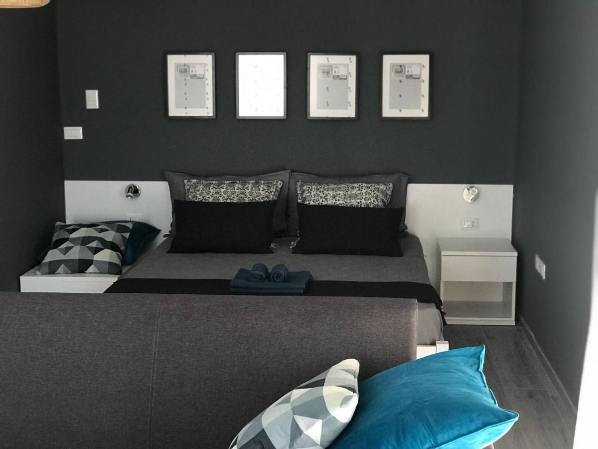 B&B Luxury Apartments Pulsano Ngoại thất bức ảnh